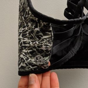 Lululemon sports bra